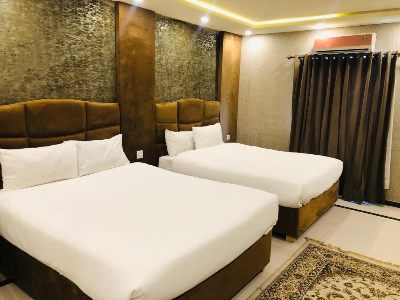 Blue Moon Continental Hotel อิสลามาบัด ภายนอก รูปภาพ