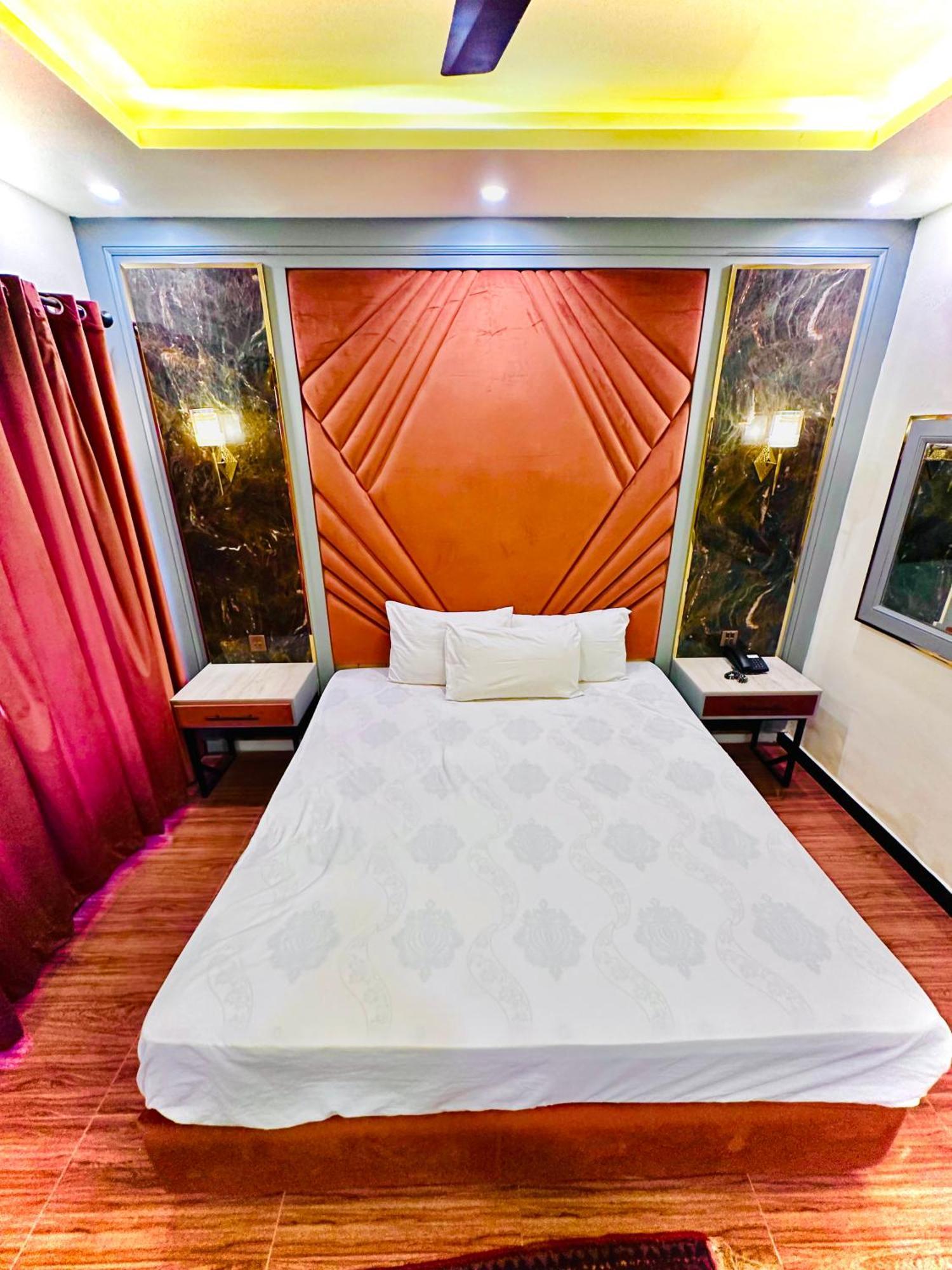 Blue Moon Continental Hotel อิสลามาบัด ภายนอก รูปภาพ