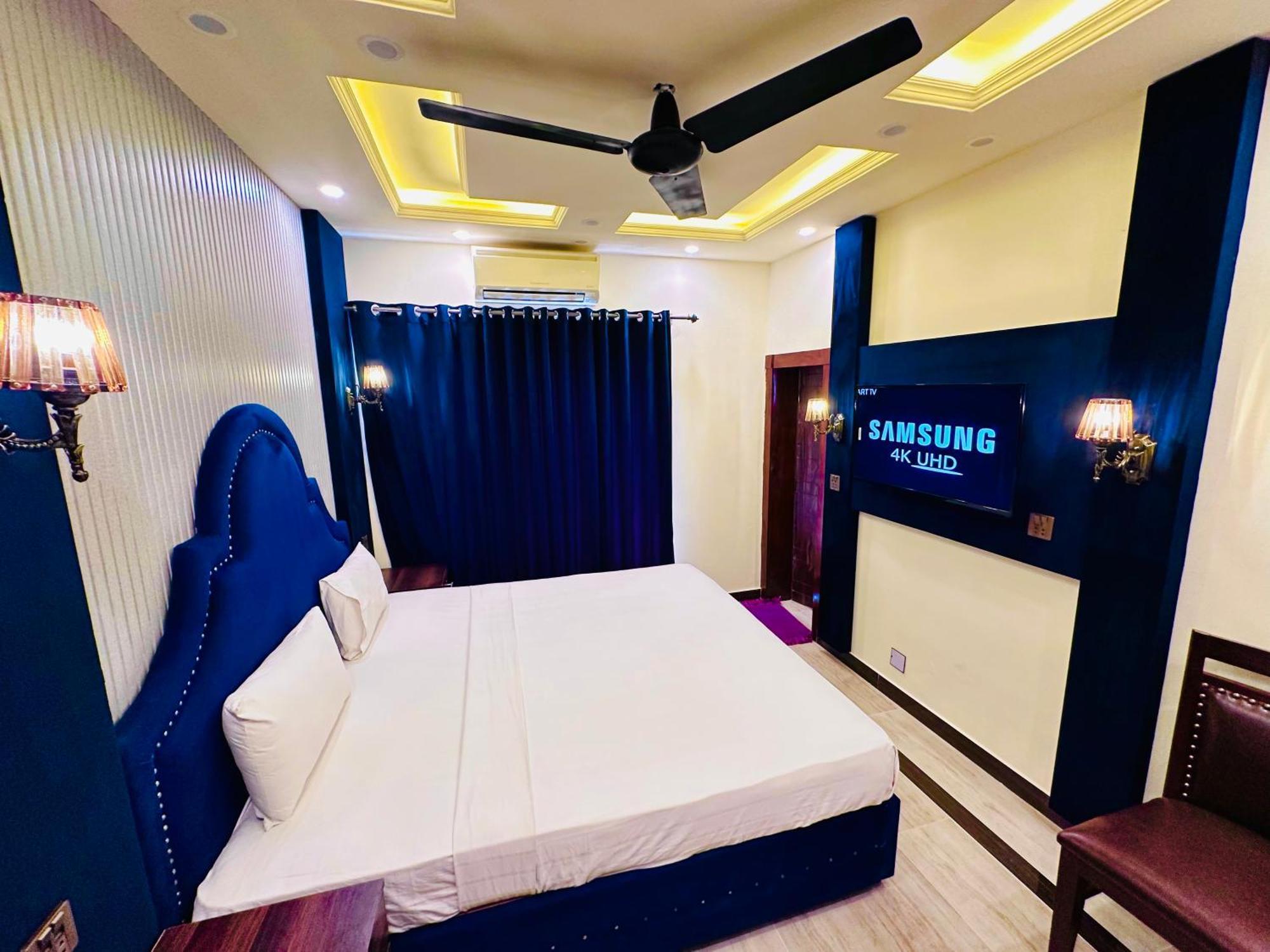 Blue Moon Continental Hotel อิสลามาบัด ภายนอก รูปภาพ